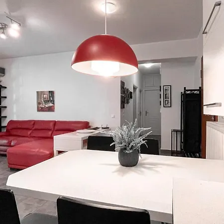 Comfy 2 Bedroom With Balcony In *
