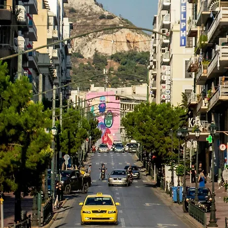Apartment Comfy 2 Bedroom With Balcony In Athens